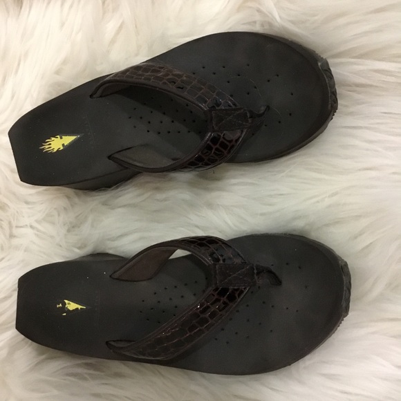 Volatile Shoes - 💰Volatile Brown Wedge Sandals 7Sale 5 for $15